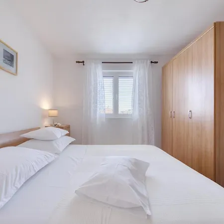 Justina Apartment